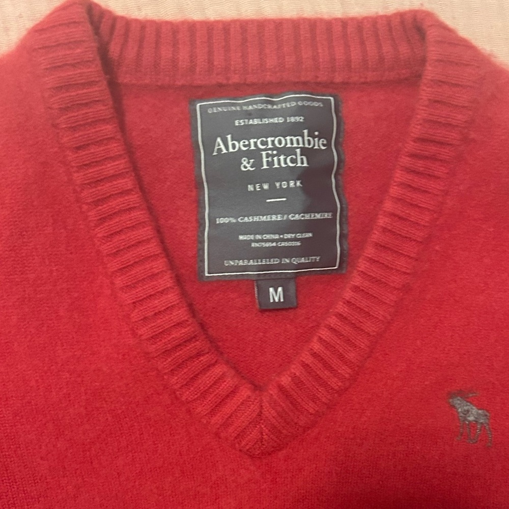 Vintage Abercrombie & Fitch 100% Cashmere sweater